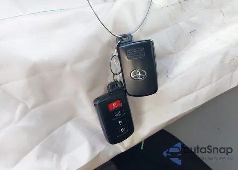 2019 Toyota Highlander Xle from USA, damaged, VIN 5TDKZRFH9KS560471